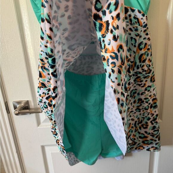 Arolina Swimsuit Dress Two Piece Cute Green Leopard Print With Shorts 22W NWT - Picture 6 of 9